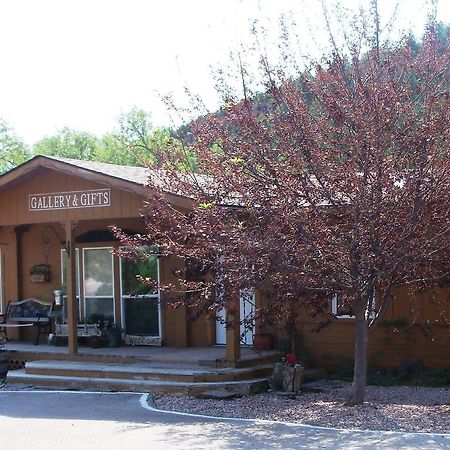River Falls Lodging -Black Hills, South Dakota 温泉城 客房 照片
