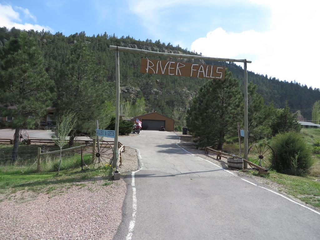 River Falls Lodging -Black Hills, South Dakota 温泉城 外观 照片